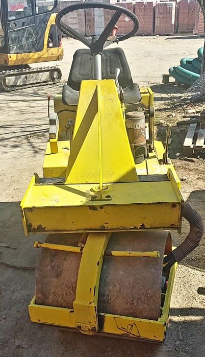 Mini cilindru compactor