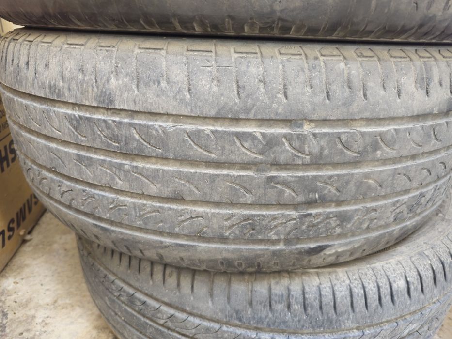 Продам шины R18/215