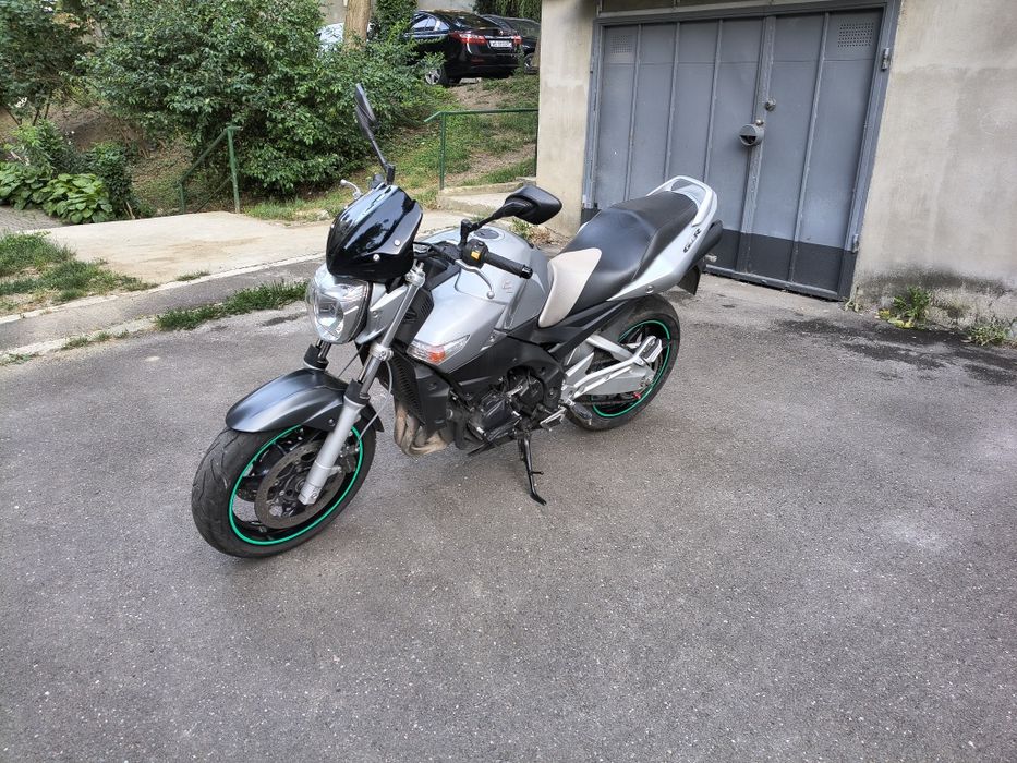 Suzuki GSR 600 din 2010 impecabil