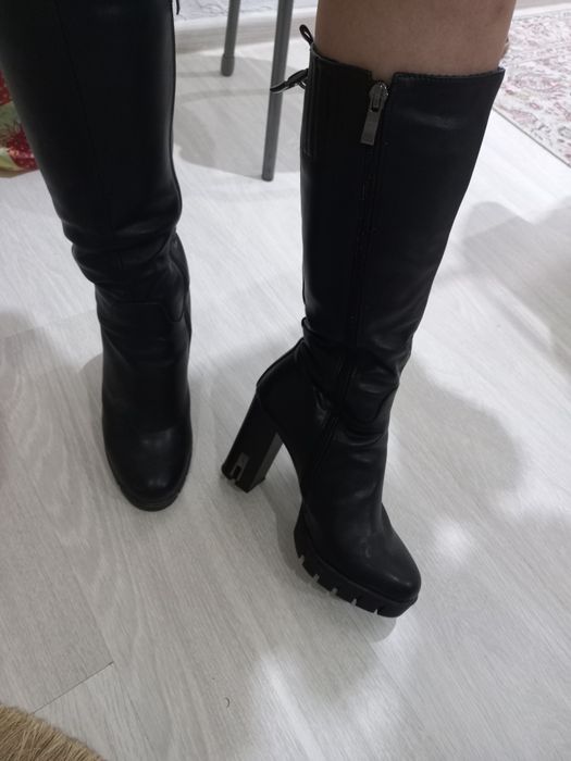 Сапоги на каблуке