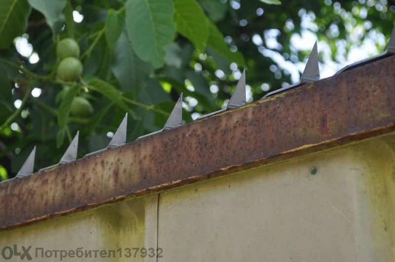 Шипове за ограда