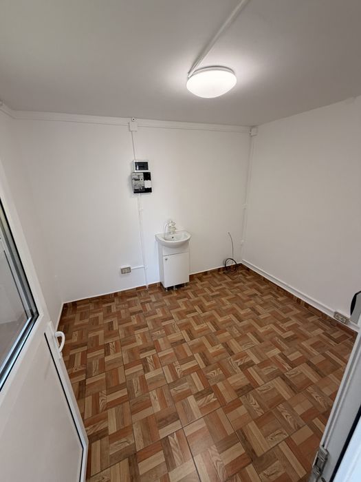 Inchiriez spatiu comercial