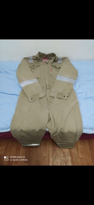 Продам спец одежду