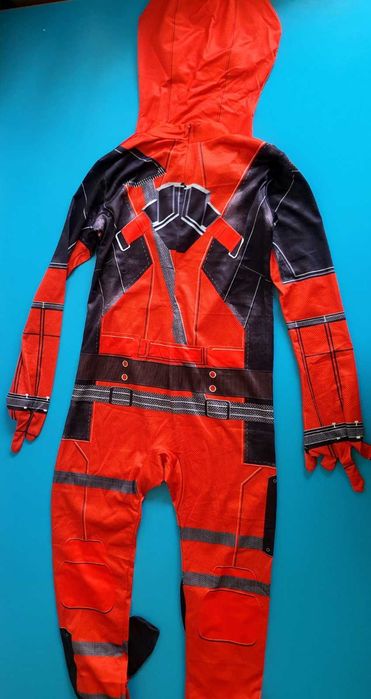 Спайдърмен Спайдър-Мен Дедпул  Spider-man Deadpool avengers  костюм