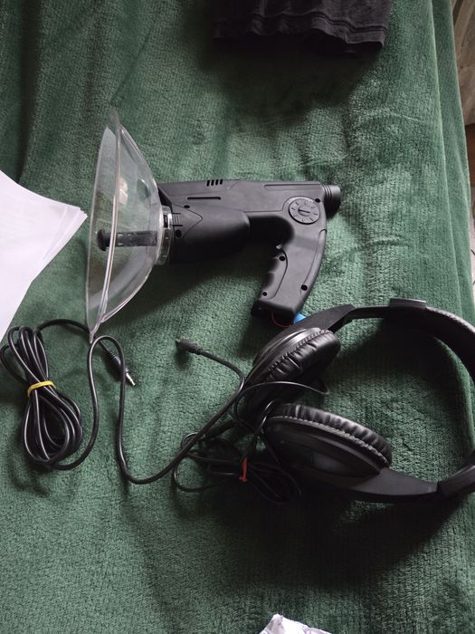 Pistol sonic, dispozitiv pentru ascultare la distanta