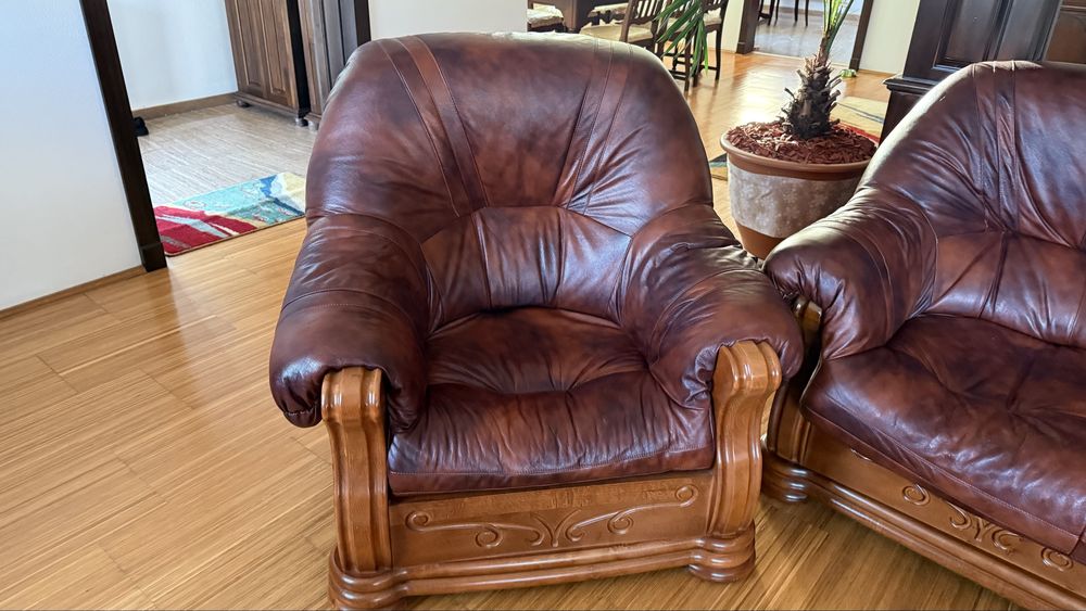 Set canapea si fotolii din piele naturala