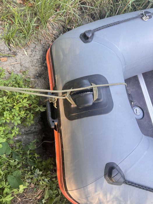 Vand  sau schimb barca Kolibri 400 dsl