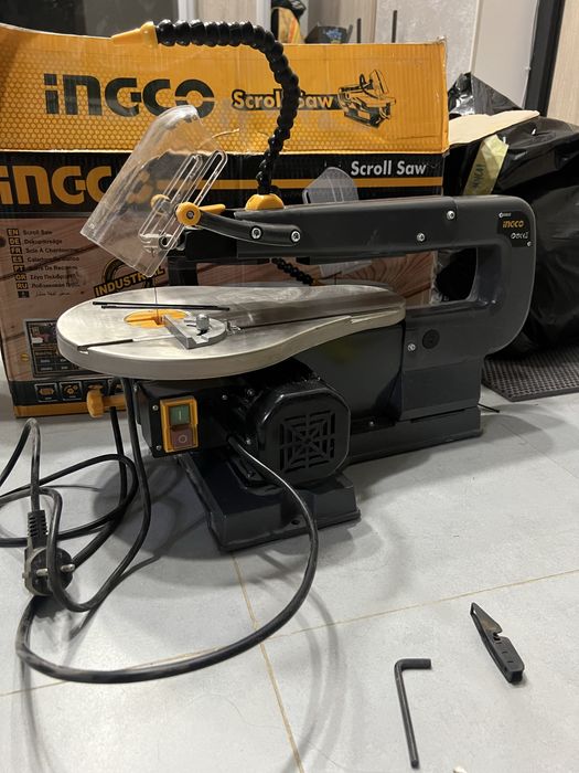Продам лобзиковую пилу INGCO Scroll Saw SS852