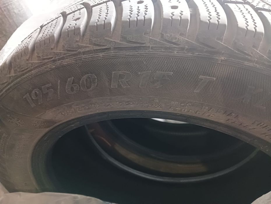 Продам шины 195/60/15
