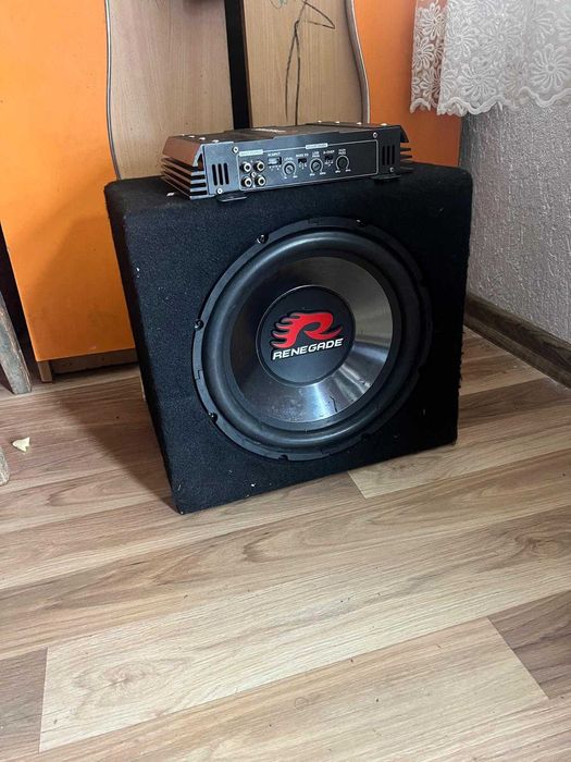 subwoofer și stație renegade