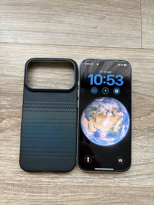 Продам iphone 17 pro 256