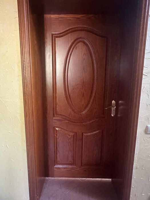 Продам двери разнообразные