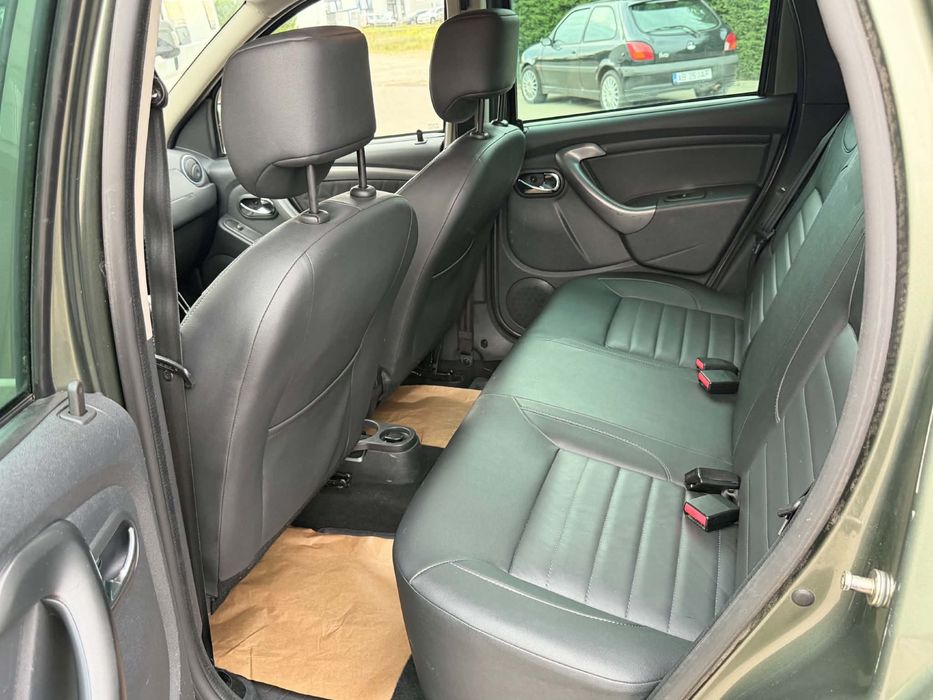 Dacia duster 4x4 1.5 DCI 2015 full recent adus