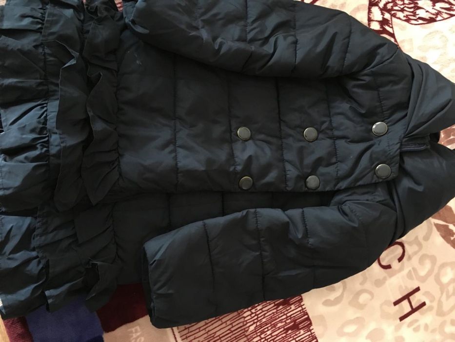 Продам детскую куртку