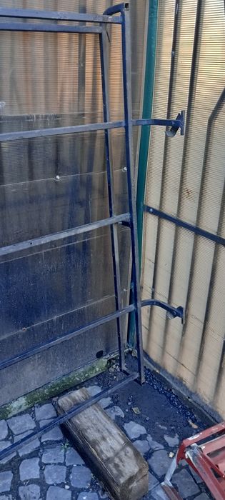 Vând portbagaj pentru microbuz din două bucăți