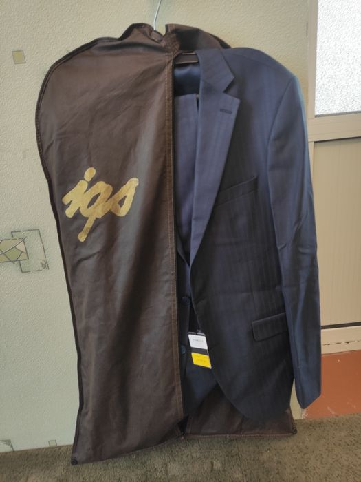 Костюм шим СРОЧНО сотилади