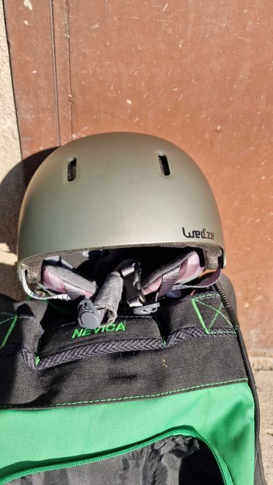 ски обувки, каска, очила, ски сакове