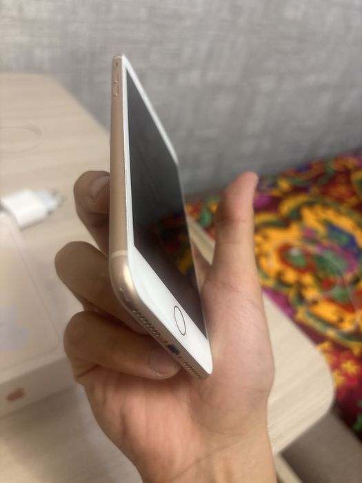 iPhone 8 Plus 64GB Gold Полностью рабочий комплект