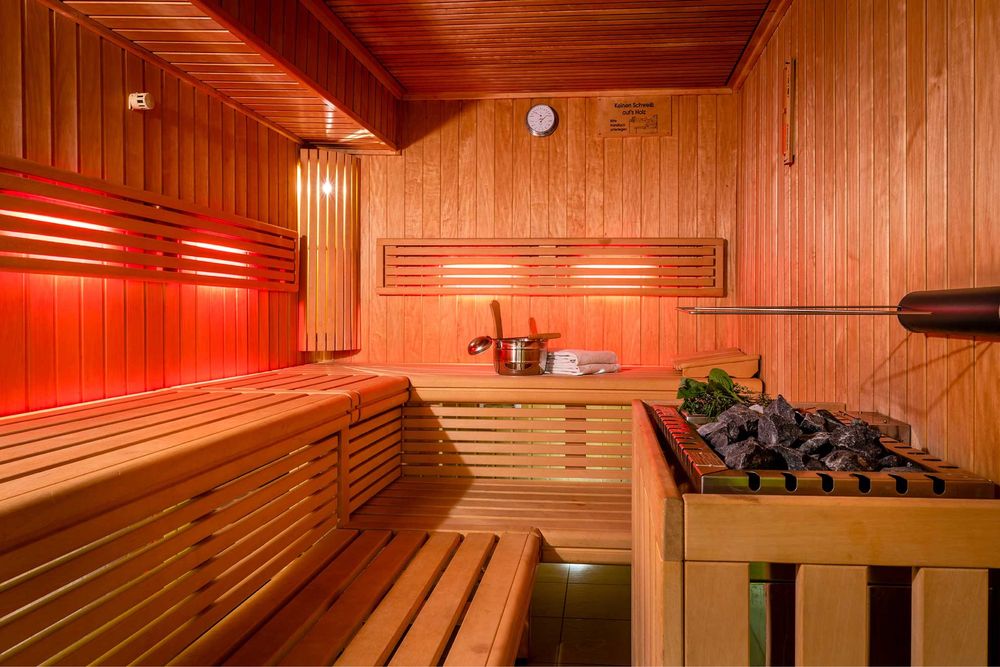 Sauna quramiz.