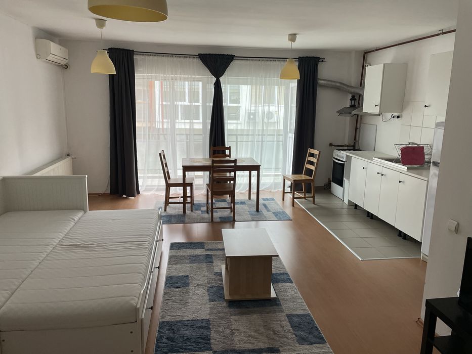 Garsonieră în zona Piața Presei