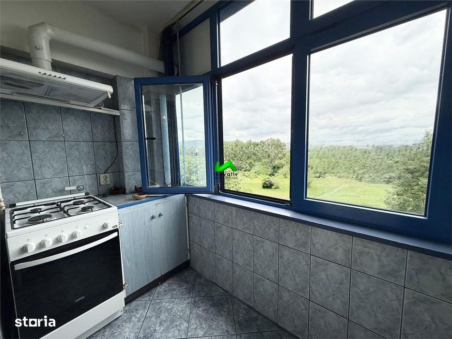 Apartament de vanzare 2 camere pivnita Sibiu Vasile Aaron