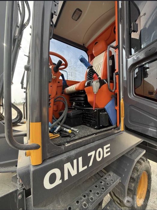 SEADYLI QNL70E - колесный экскаватор 6 тонн