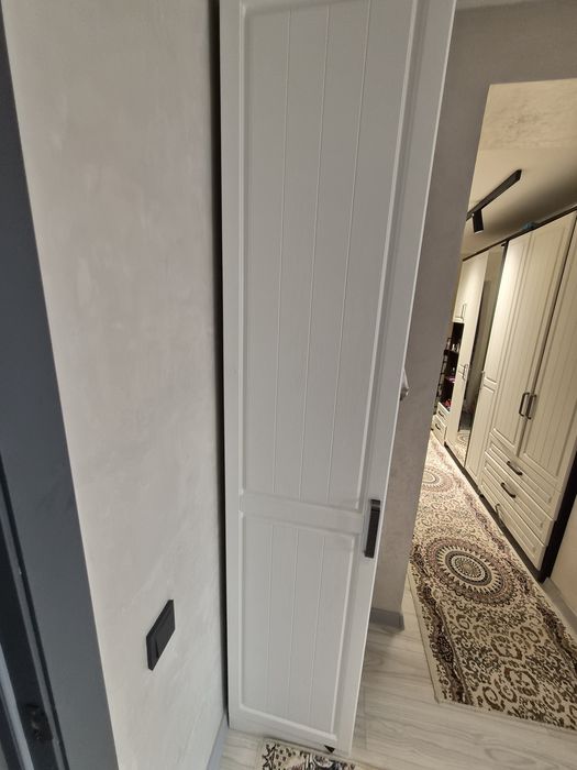 Продам шкаф 7 дверный.