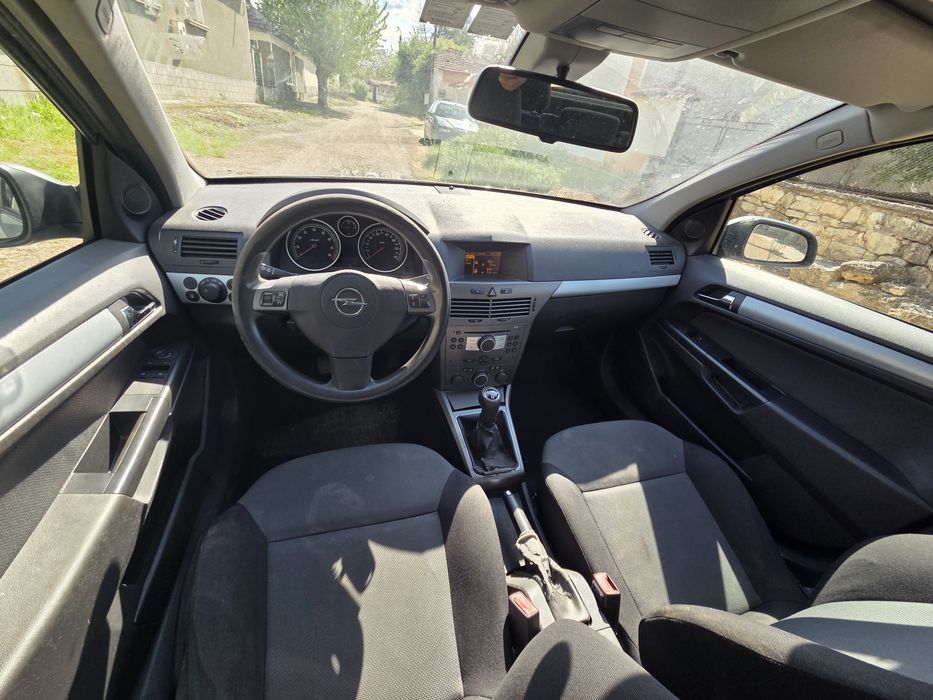 Opel Astra 1,4 бензин