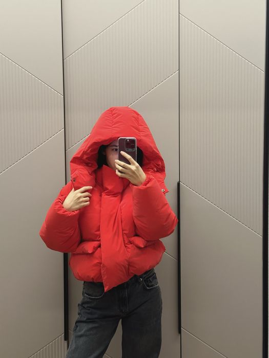 Пуховик бренда Khy(Кайли Дженнер)