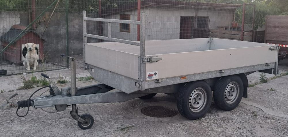Remorca cu 2 axe sarcina 2 tone