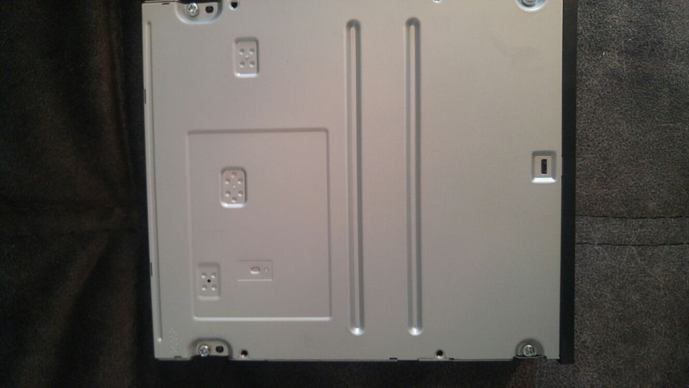 Рабочий дисковод для компьютeра