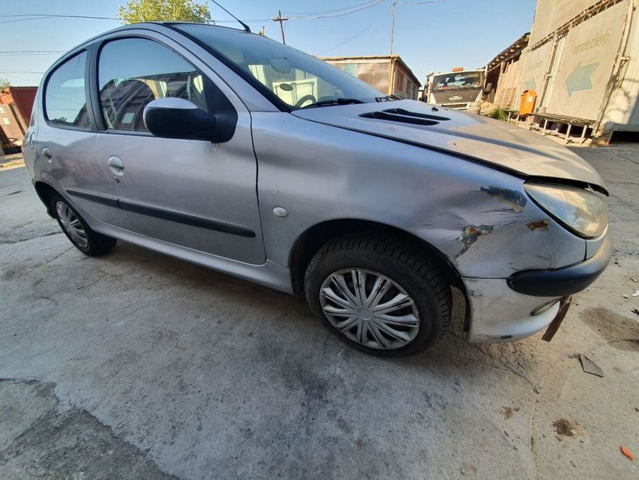 Dezmembrari  Peugeot 206  1998  > 0000 1.4 Benzina