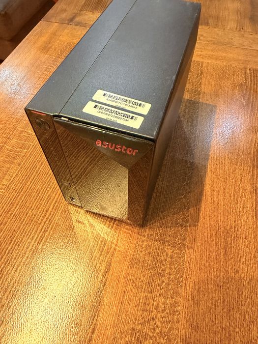 NAS surver ASUSTOR AS5202T
