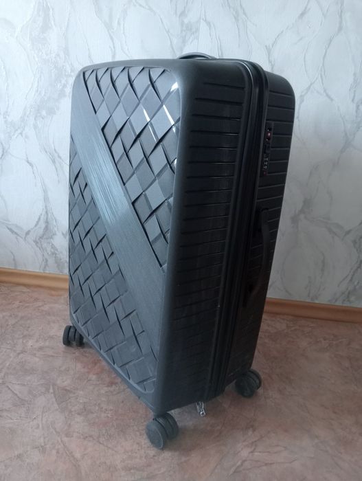 Продам Чемадан..