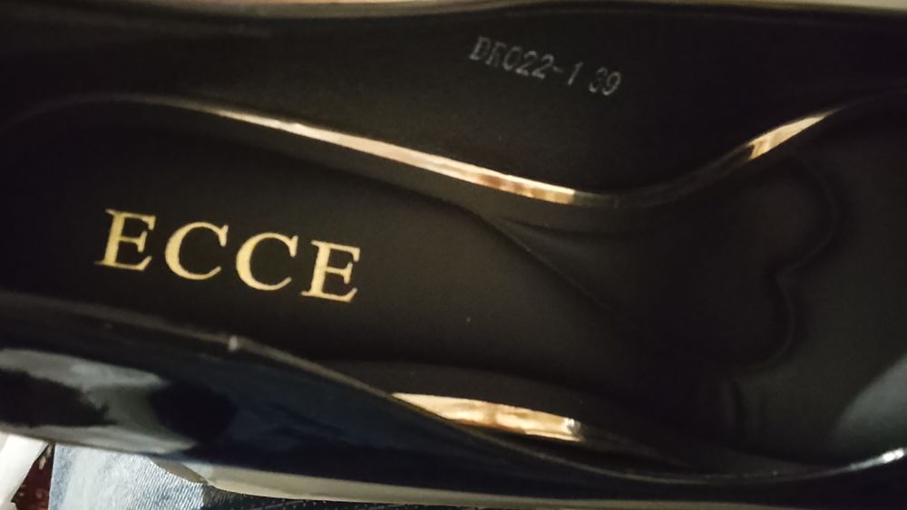 Прадою туфли ECCE Сен Лоран