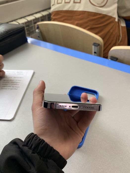 Iphone 14 Pro max ideal kar dok