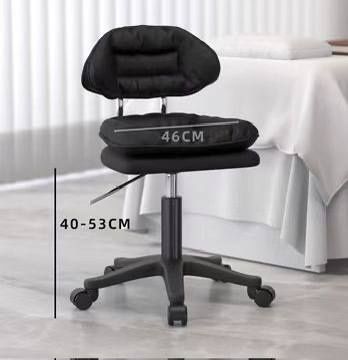 Офисное ортопедическое кресло с мягкими подушками