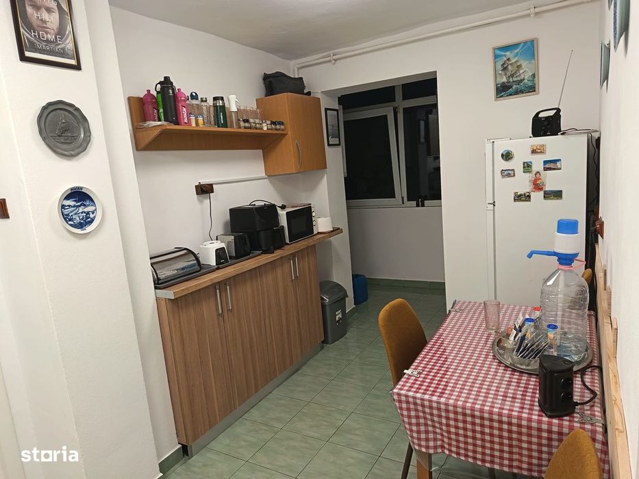 Apartament 2 camere etaj 3 mobilat utilat - Sf vineri