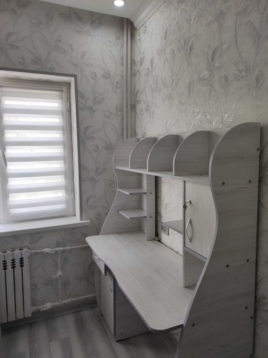 Продаеться 3 ком. квартира 3 этаж с Евро ремонтом (ВОДНИК)