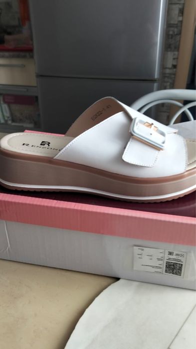 Летняя женская обувь.