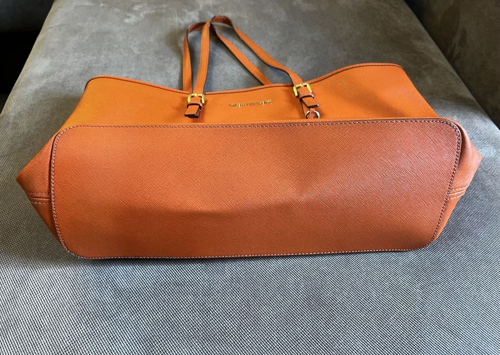 Michael Kors чанта