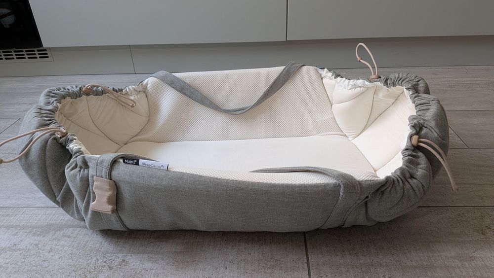 Baby nest/ sleep carrier Najell