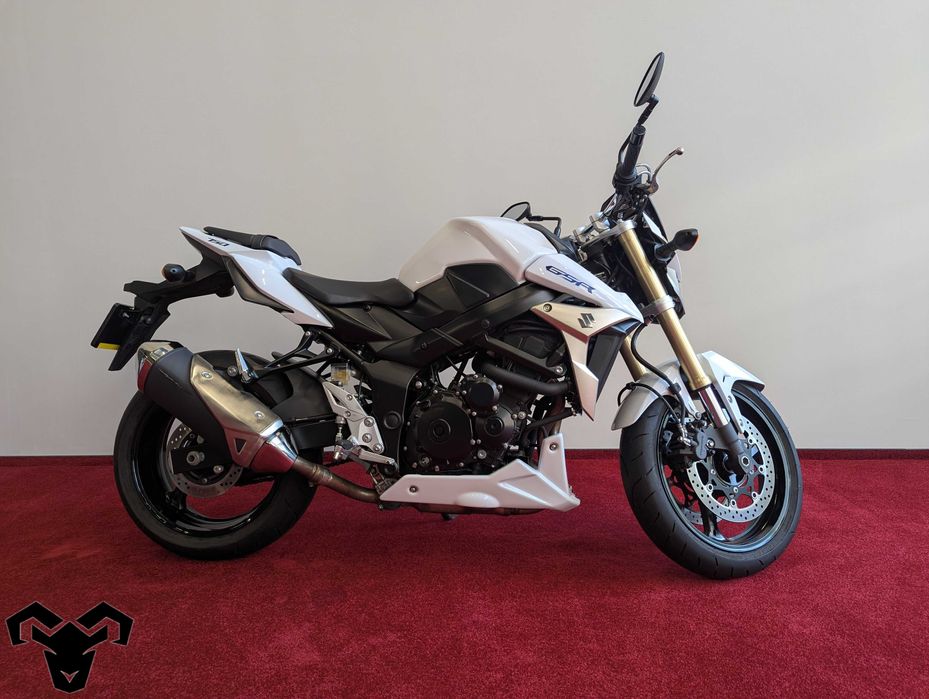 Suzuki GSR 750 ABS | CAPRA Motors