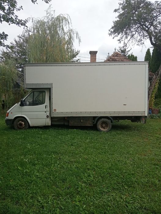 Autorulotă și transport cai