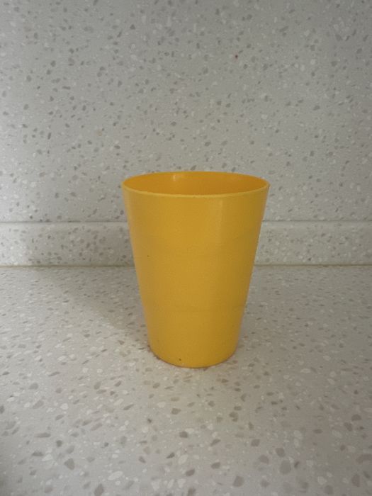 Желтые стаканчики, 12 шт