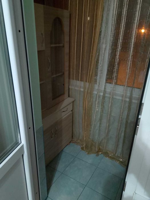 Inchiriez apartament 2 camere 1550 LEI