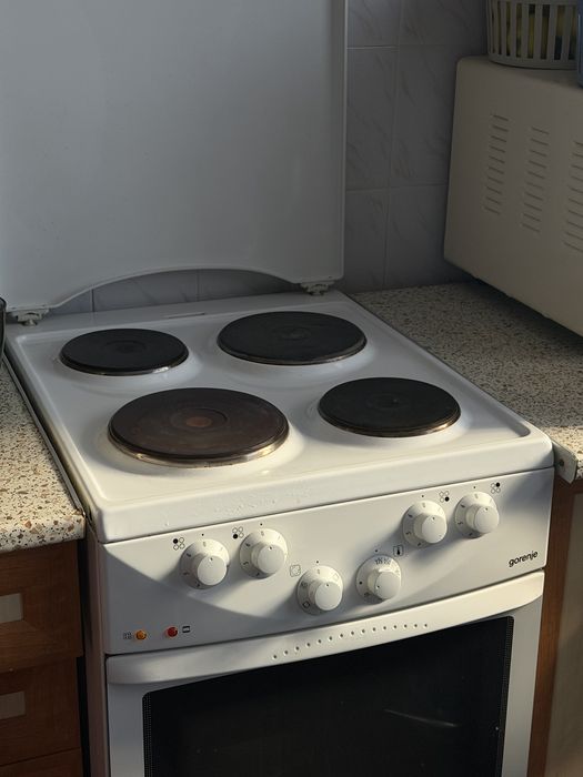 Электрическая плита Gorenje