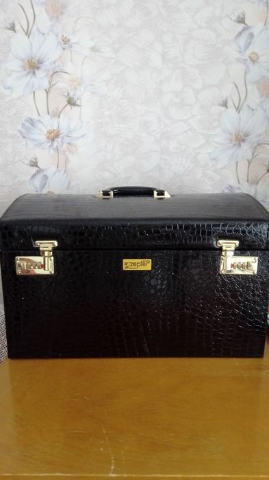 Набор столовых приборов,