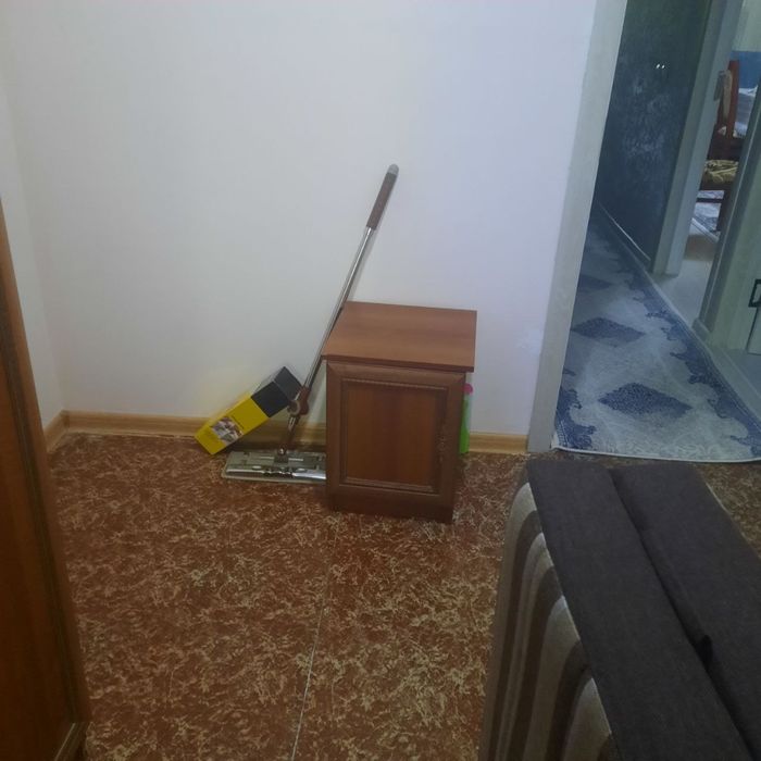 Продается шкаф для одежды в хорошем состоянии.