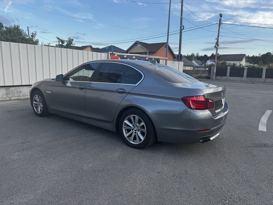 BMW 5 Series 2010 — imagine 4